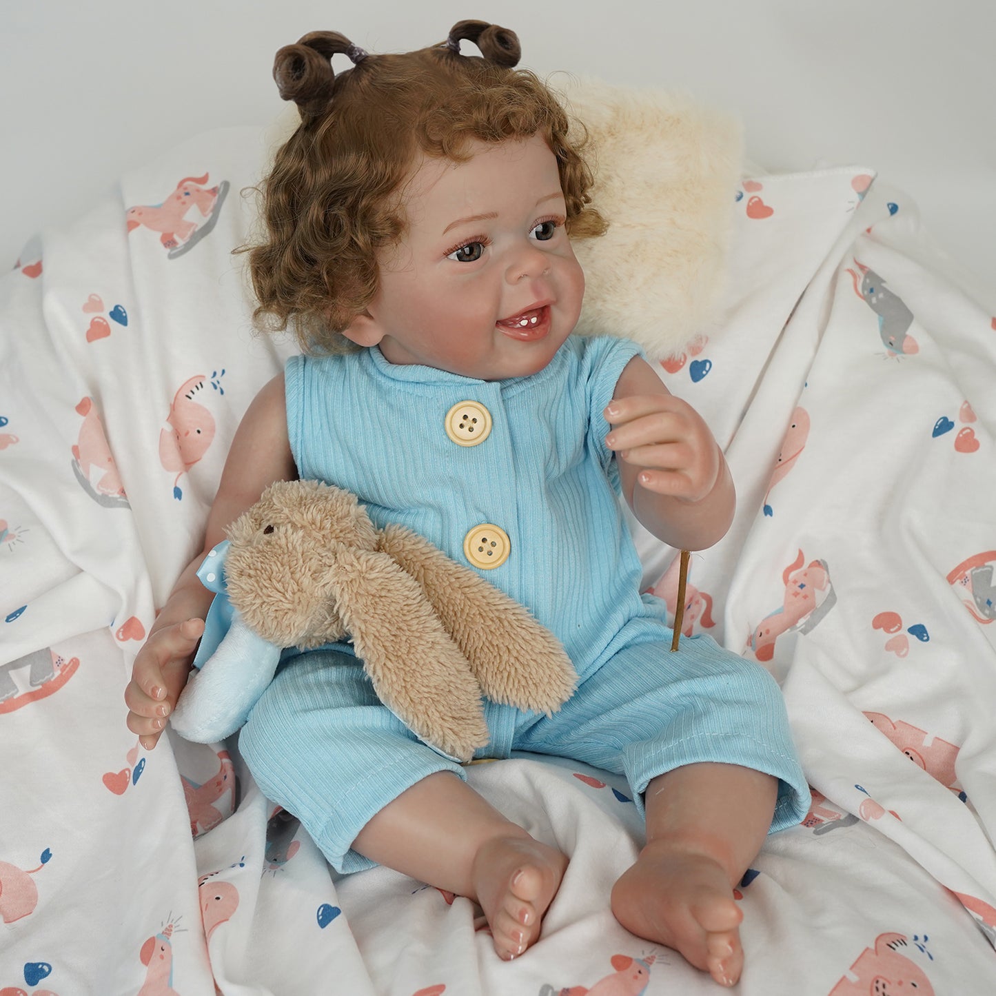 Brastoy Pintada Boneca Bebê Reborn Realista De Silicone Menina 55cm Olhos Azuis OTA-IG566CS