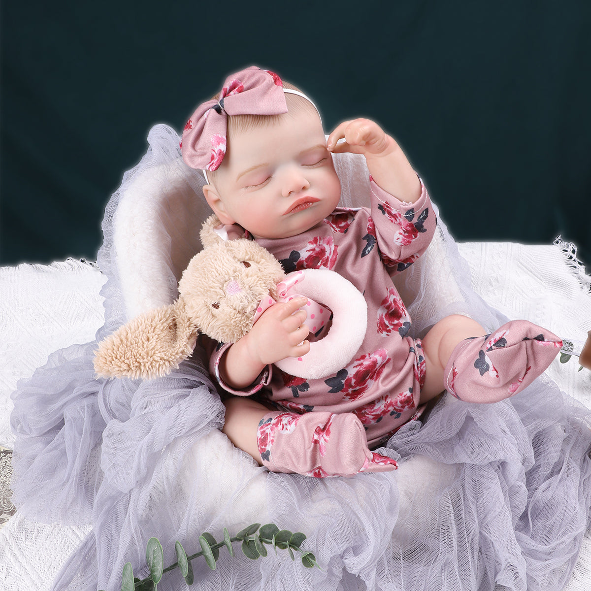 Brastoy Bebe Reborn Pintada Boneca Silicone Reaslita Menina 48cm Com Acessórios OTA-IG567CS