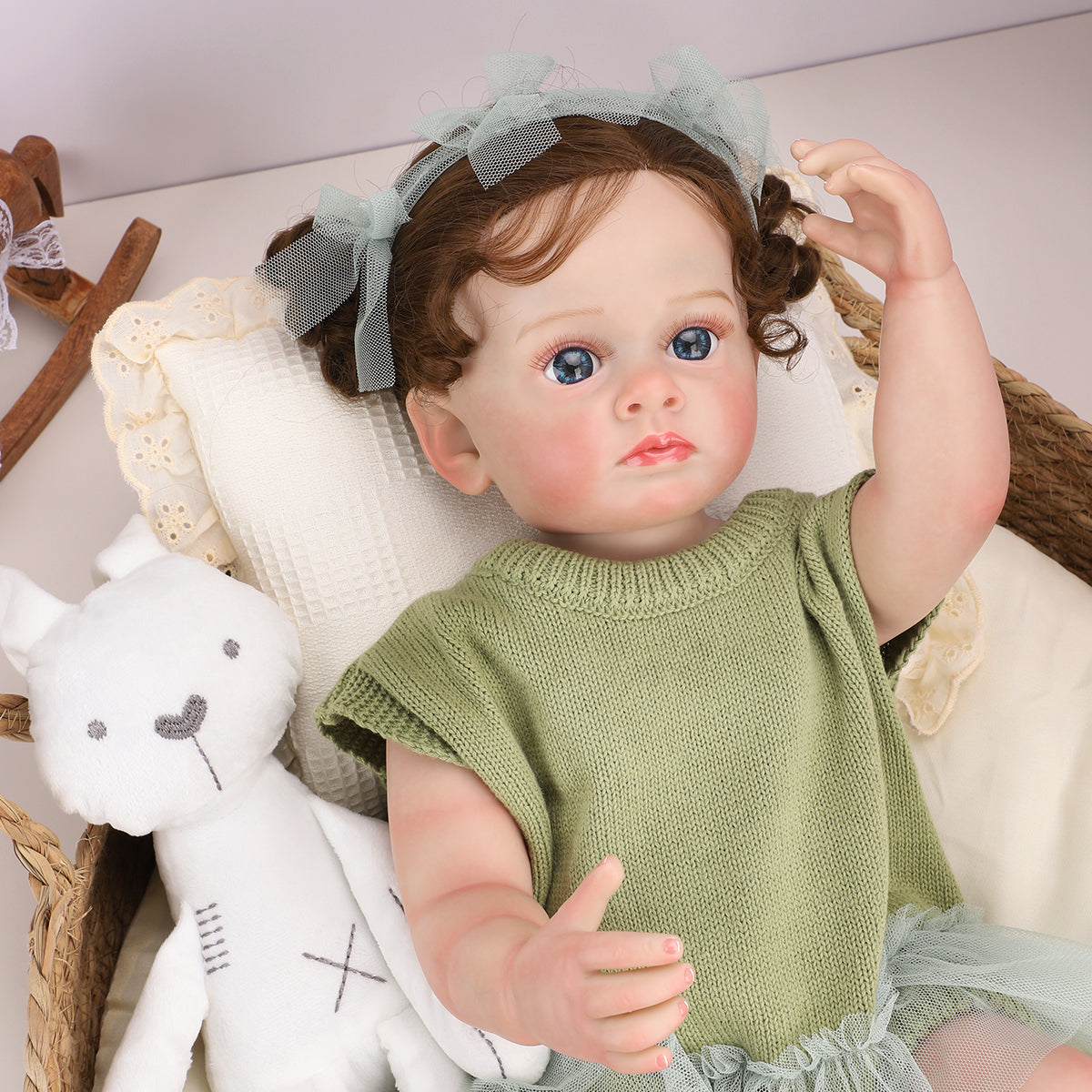 Brastoy Boneca Reborn Bebê Menina Pintada Realista 55cm Olhos Azuis