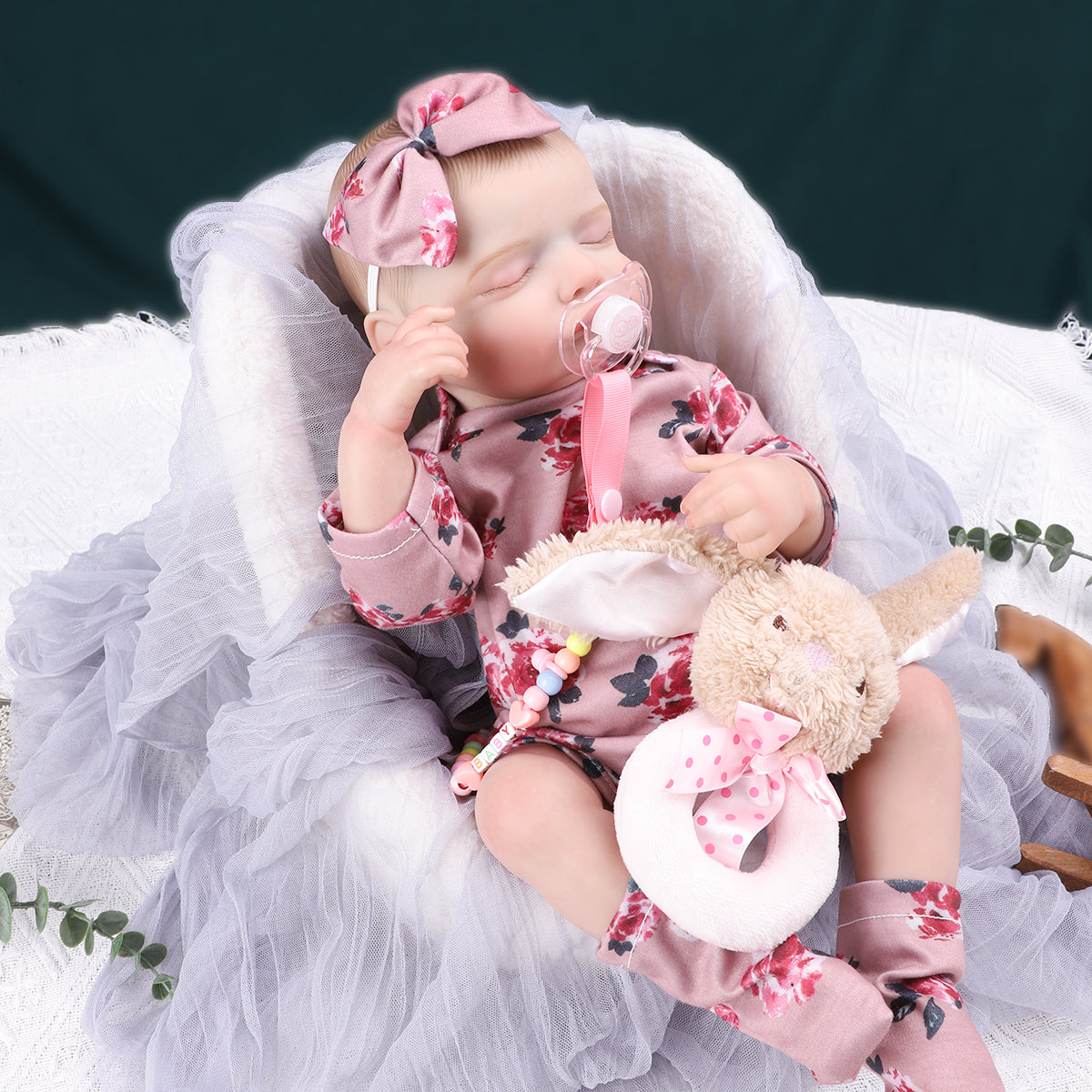 Brastoy Bebe Reborn Pintada Boneca Silicone Reaslita Menina 48cm Com Acessórios OTA-IG567CS