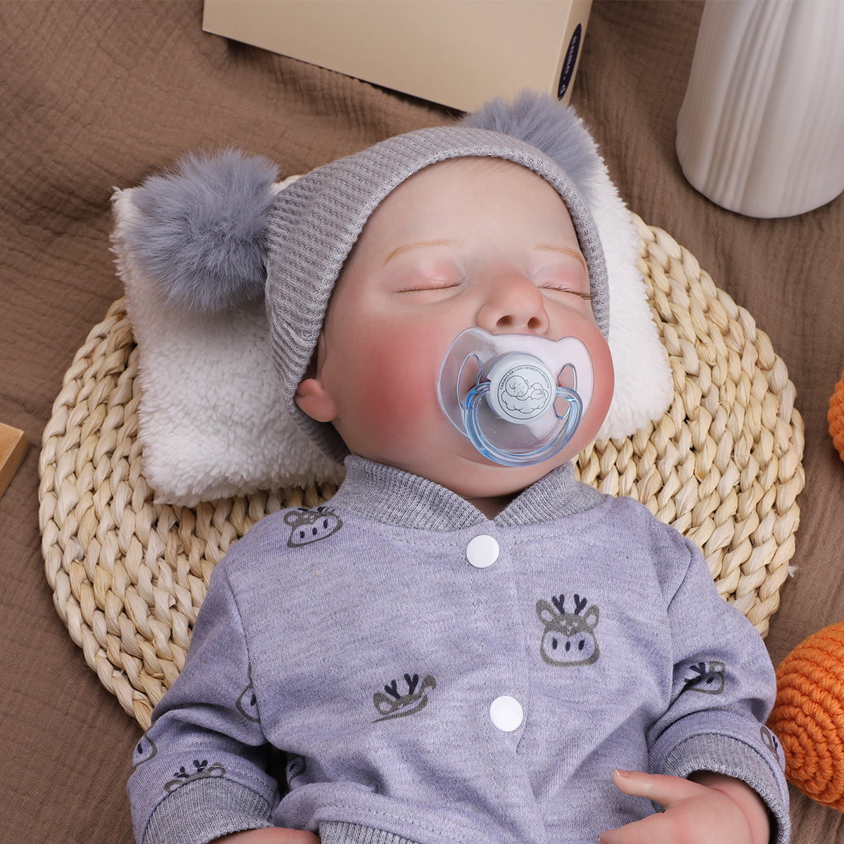 Brastoy Bebê Reborn Boneca 48cm Menino Silicone Pintada Realista OTA-IG576CS